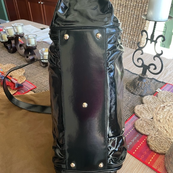 Brand New (Authentic) Gucci Med/Large - Picture 9 of 16